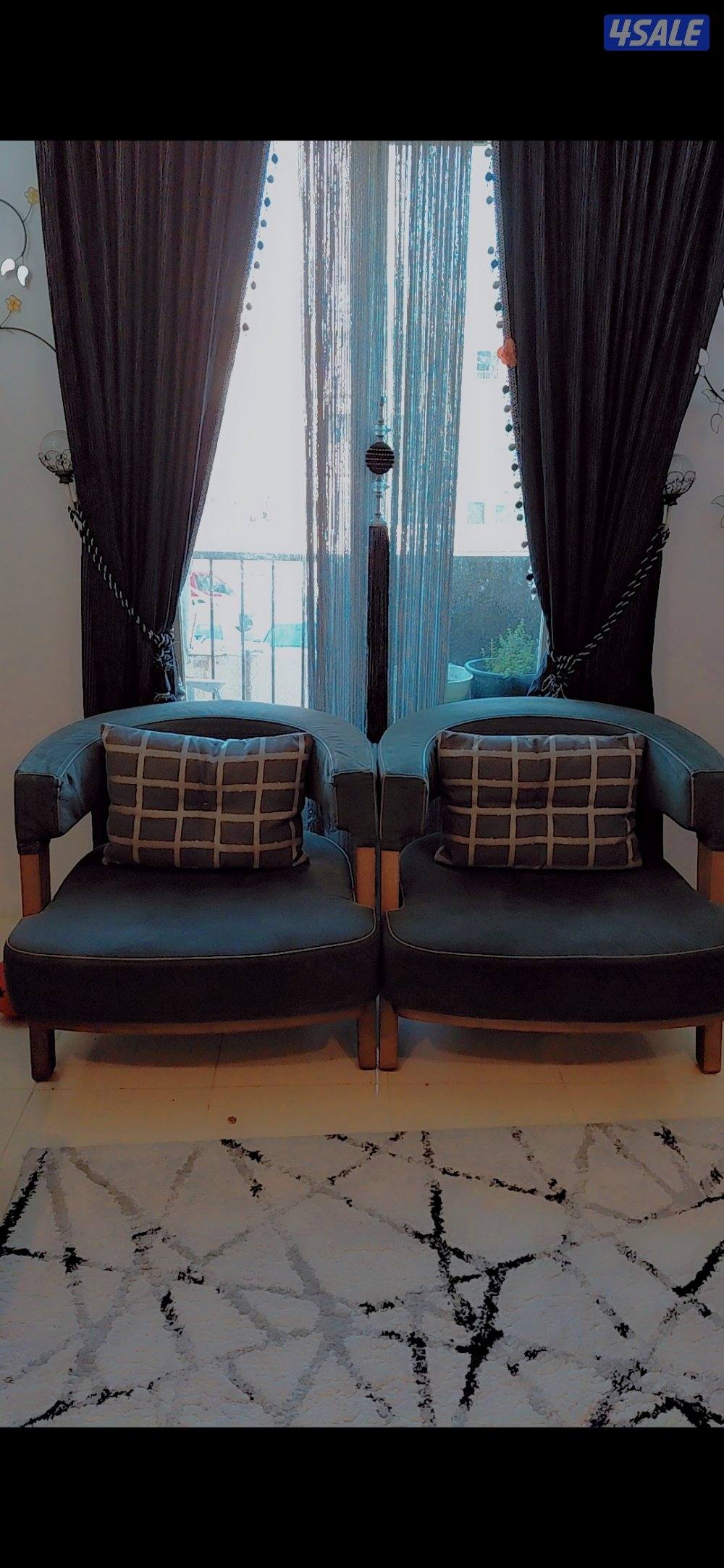 Sofa-bed function (big sofa converts into a bed)

Modern, elegant1