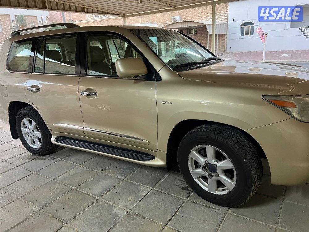 البيع جيب لكزس2