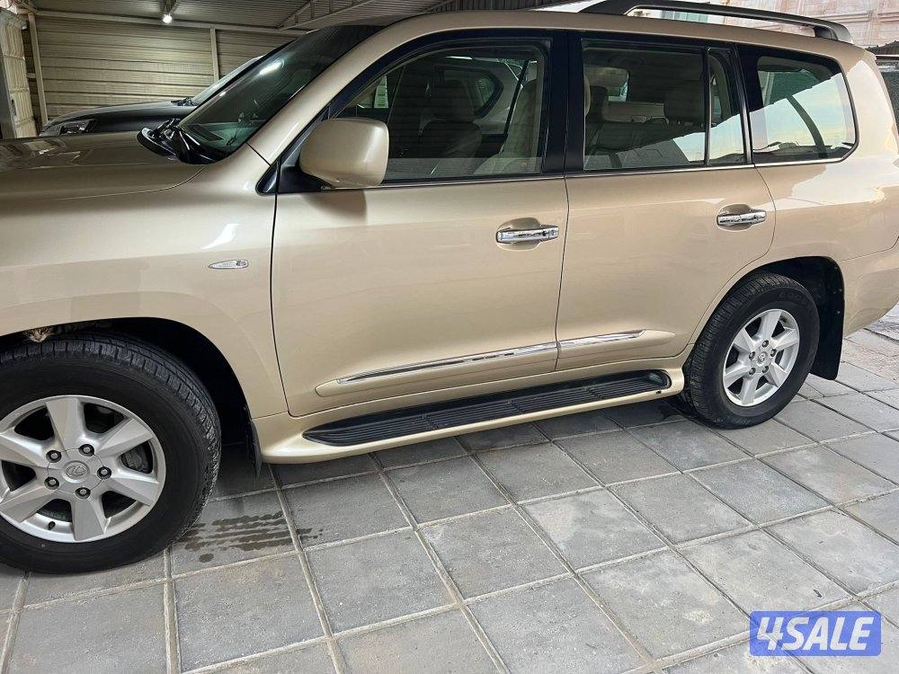 البيع جيب لكزس3