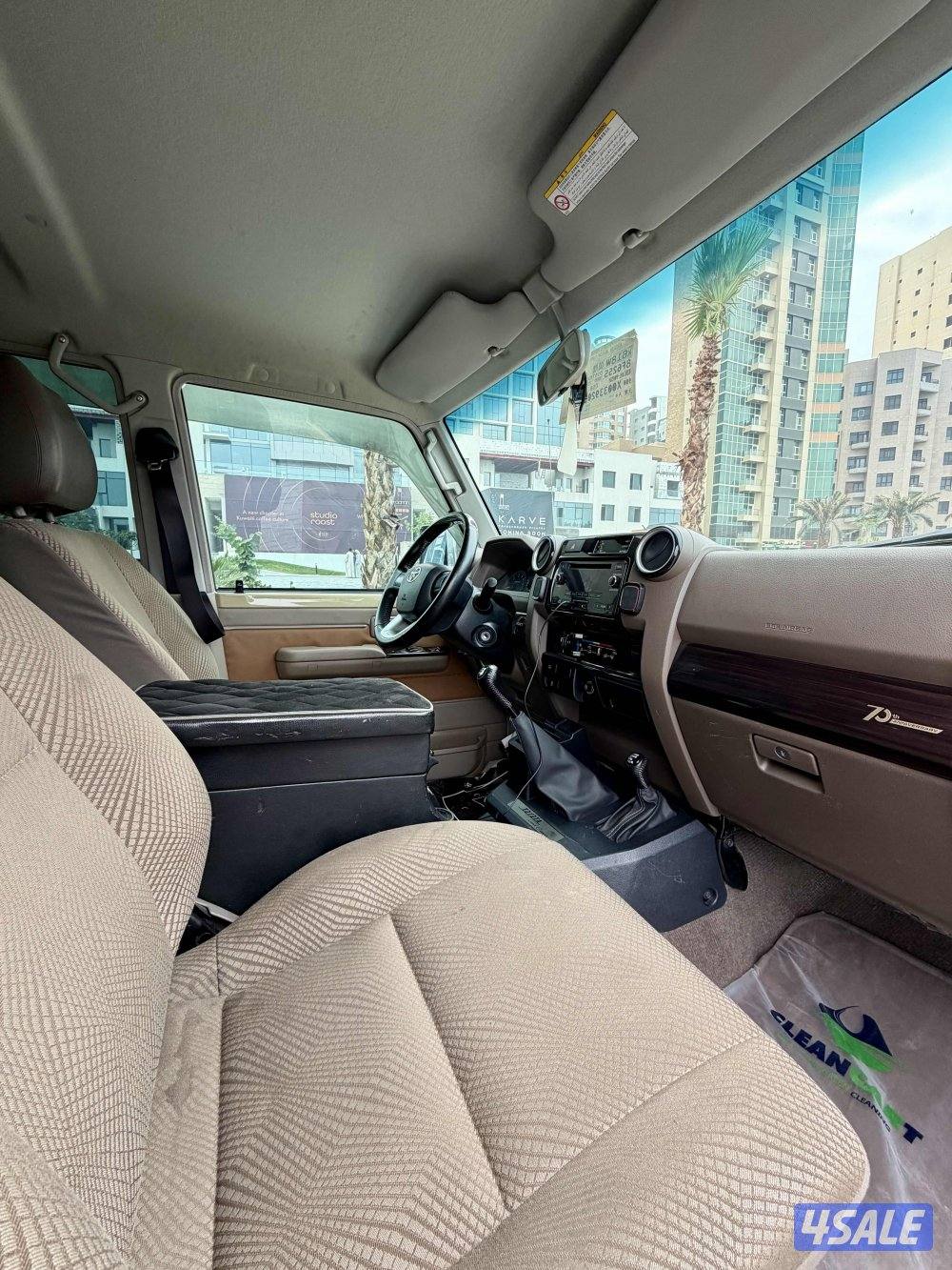 تويوتا لاندكروزر فئة ال 70 موديل 22 عداد 81 سيرفس منتظم بالوكاله7