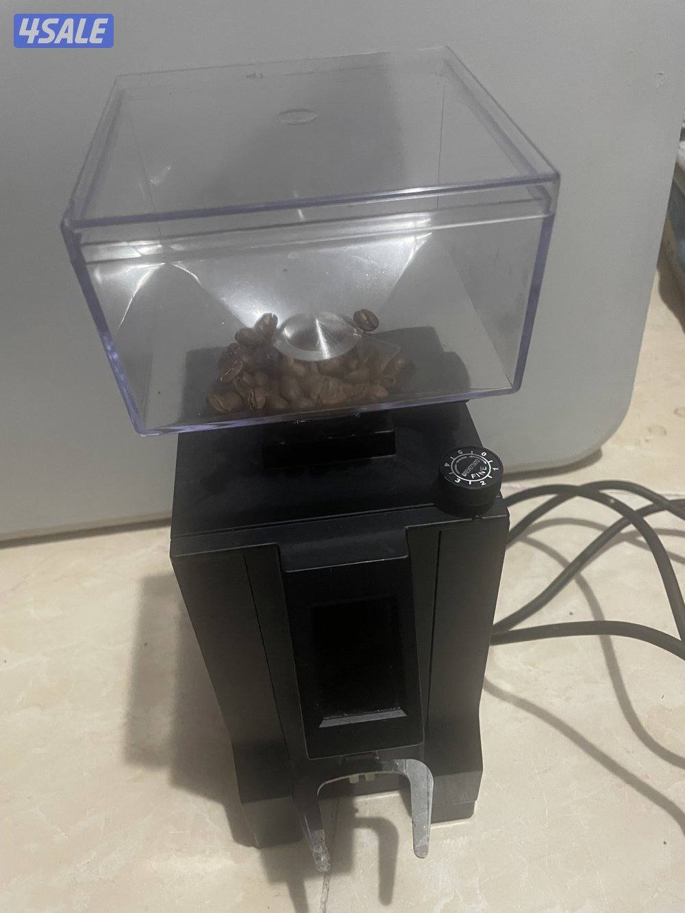 Coffee machine & coffee grinder1
