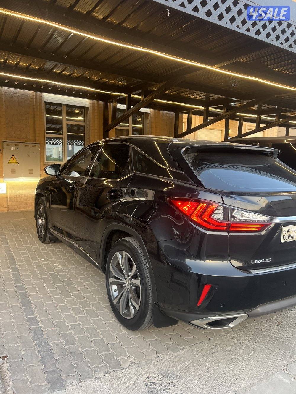 للبيع جيب لكزس RX ٢٠١٦ الدرجه الاولى صبغ الوكاله0