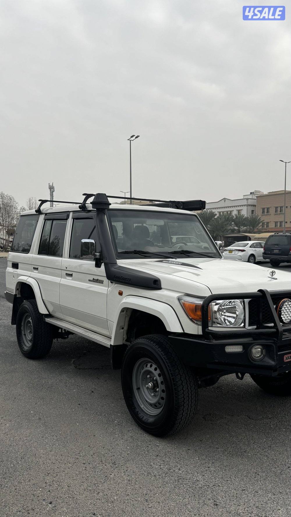 للبيع جيب نص lc761