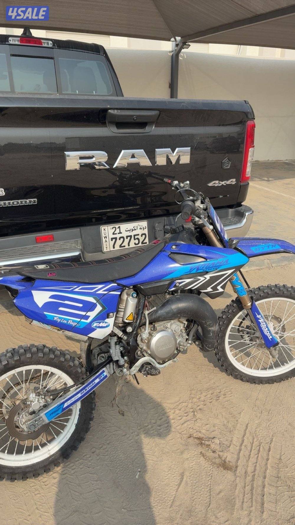 سيكل yz 85 موديل 2024 عليه قزوزfmf  نضيف وجدا والصامل ما راح اقصر ويا1