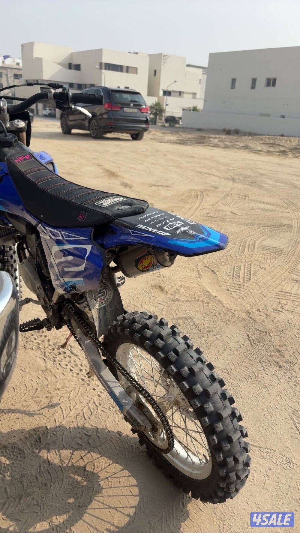 سيكل yz 85 موديل 2024 عليه قزوزfmf  نضيف وجدا والصامل ما راح اقصر ويا2