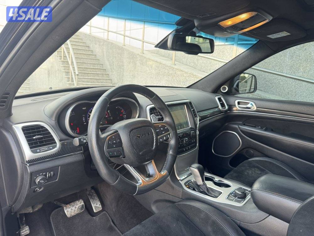 للبيع جيب جراند شيروكي SRT موديل 20169