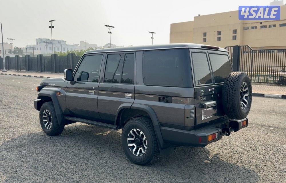لاند كروزر اربع ابواب بحاله الوكاله5
