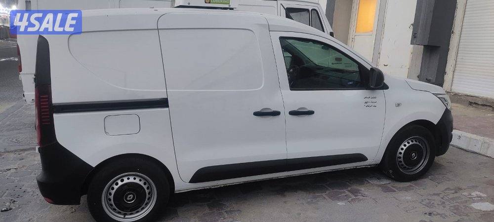 فان رينو اكسبرس ثلاجة 20243