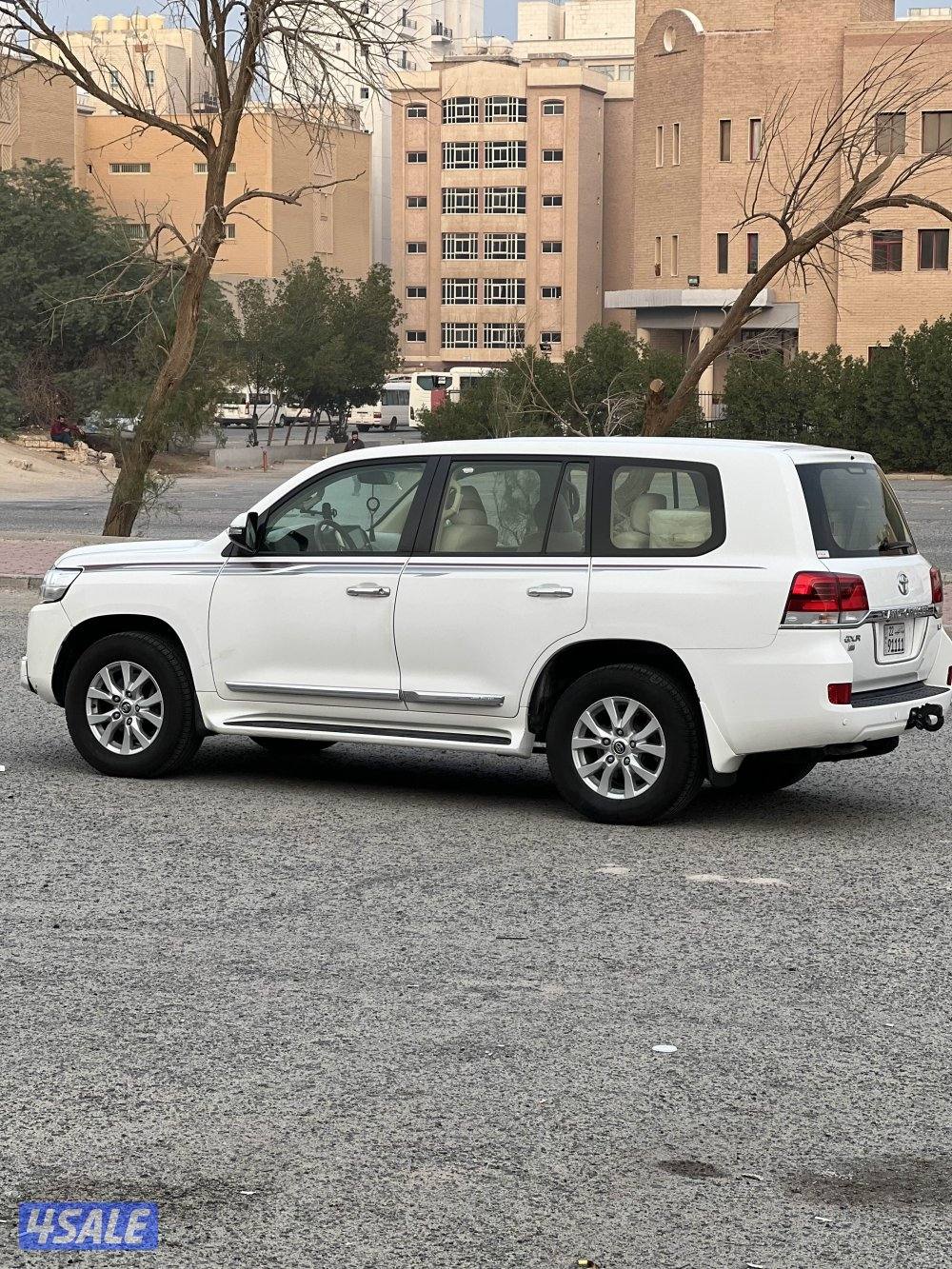 Gxr وارد قطر ماشي 194 مركب له تشغيل عن بعد صبغ الوكاله شرط الفحص2