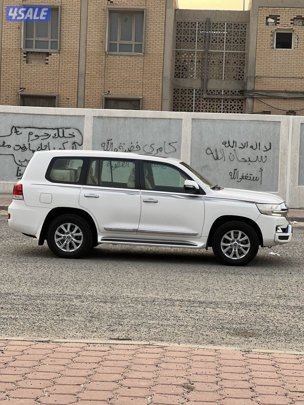 Gxr وارد قطر ماشي 194 مركب له تشغيل عن بعد صبغ الوكاله شرط الفحص3