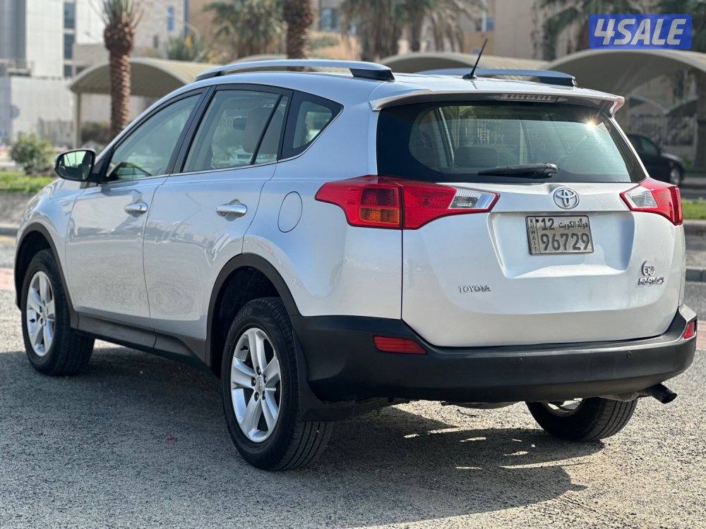 للبيع تويوتا راف فور ماشي ١٥٦ الف كيلو3