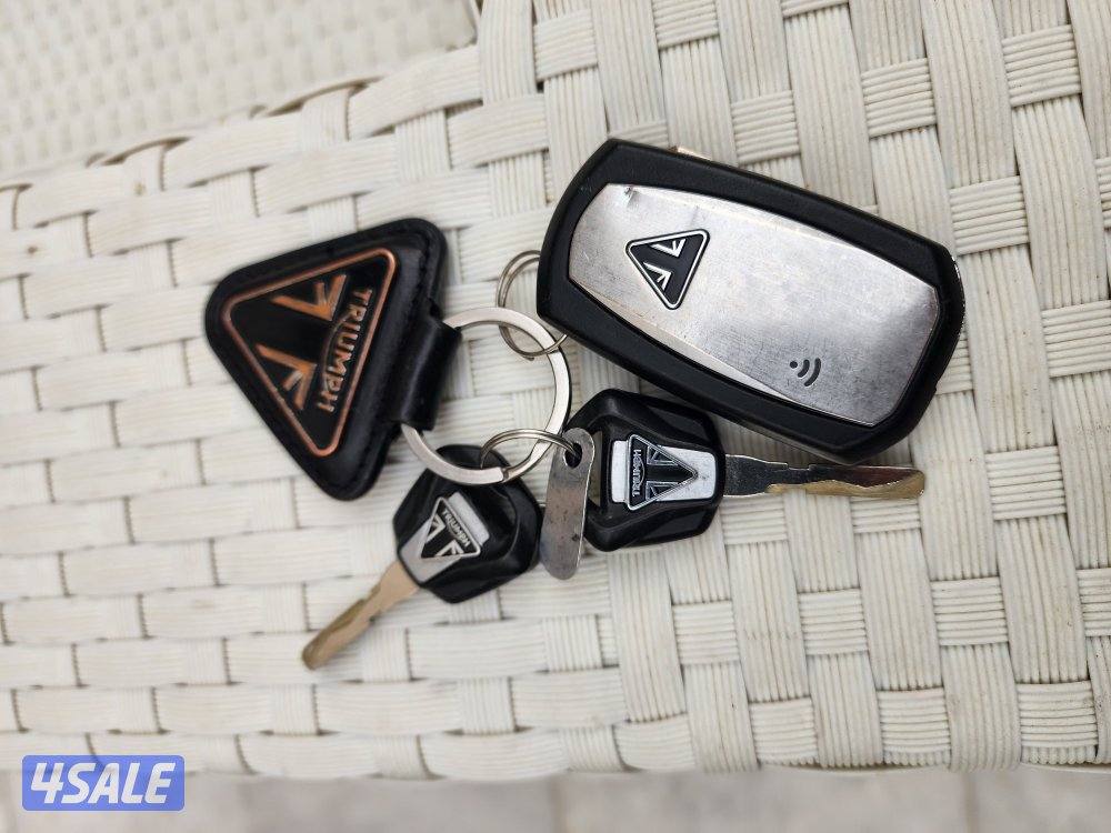 ترايمف سكرامبلر ١٢٠٠ triumph scrambler 12003