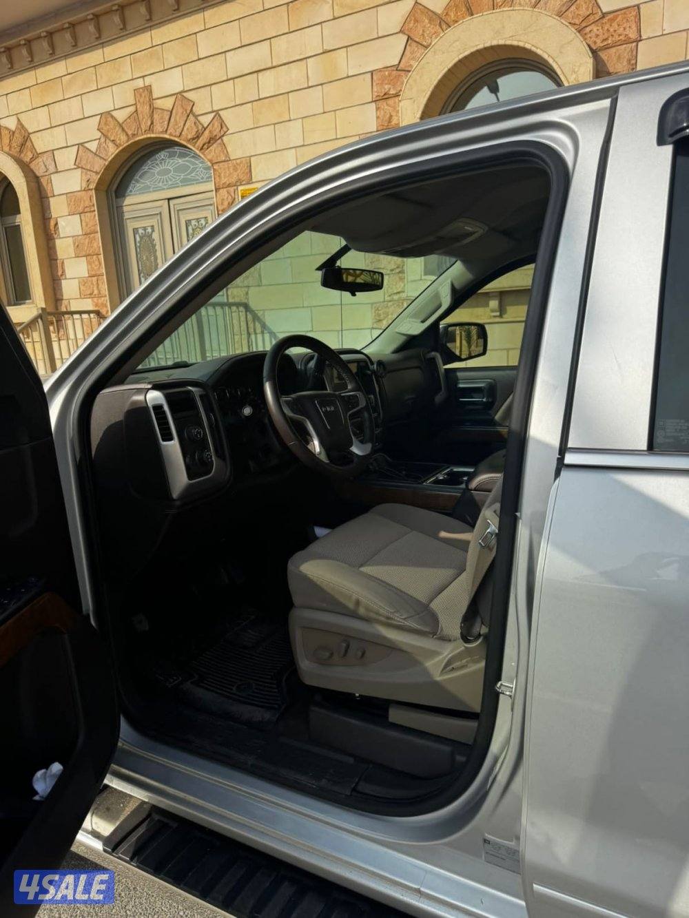 سييرا Z71 SLE ٢٠١٦ وارد قطر عداد ١٥٥ ألف شرط الفحص صبغ وكاله غمارتين4