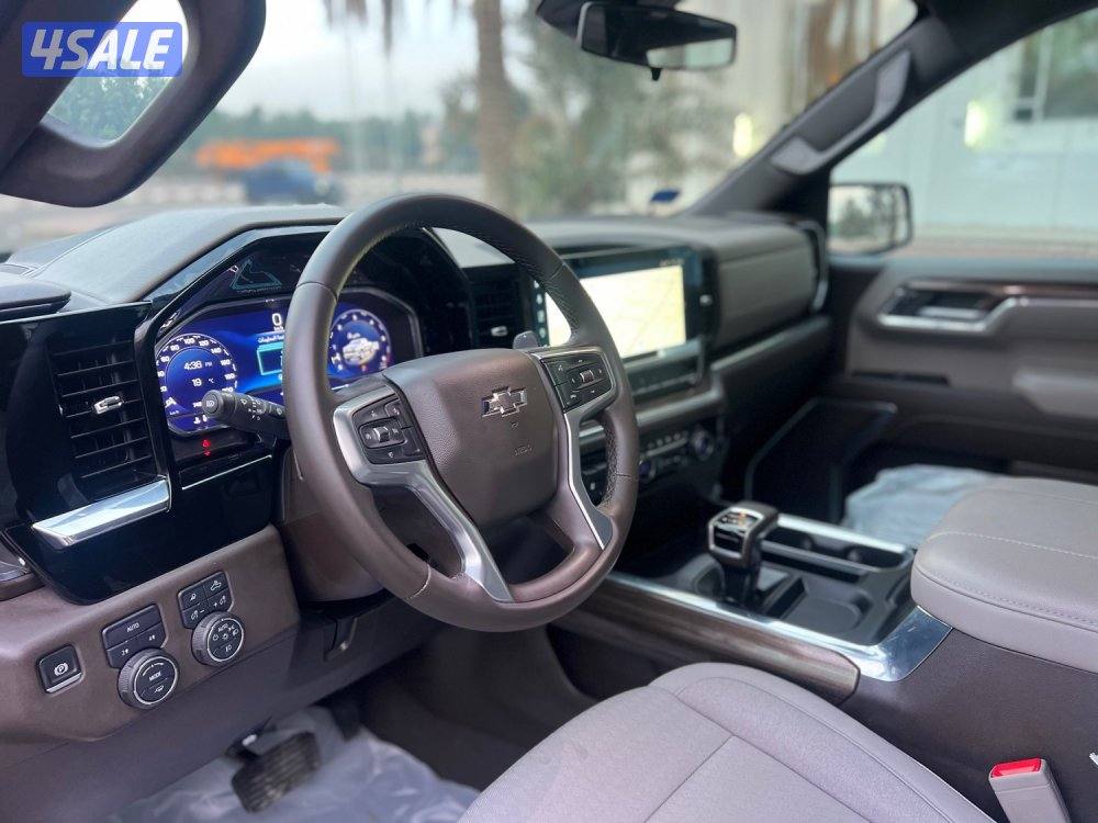 سلفرادو  RSTموديل ٢٠٢٤ الغانم LT ماشي ٧ الاف كيلو تحت الكفاله صبغ وكال8