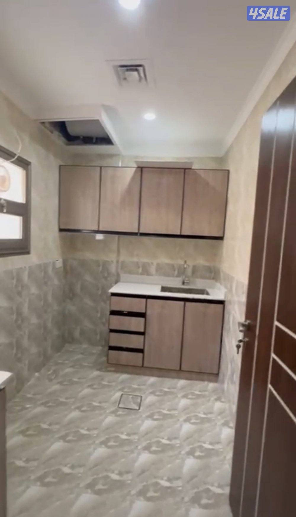 شقة للايجار حولي4