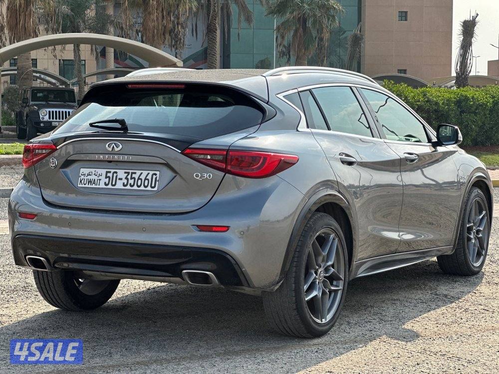 للبيع انفنتي Q30 ماشي ٦٠ الف كيلو3