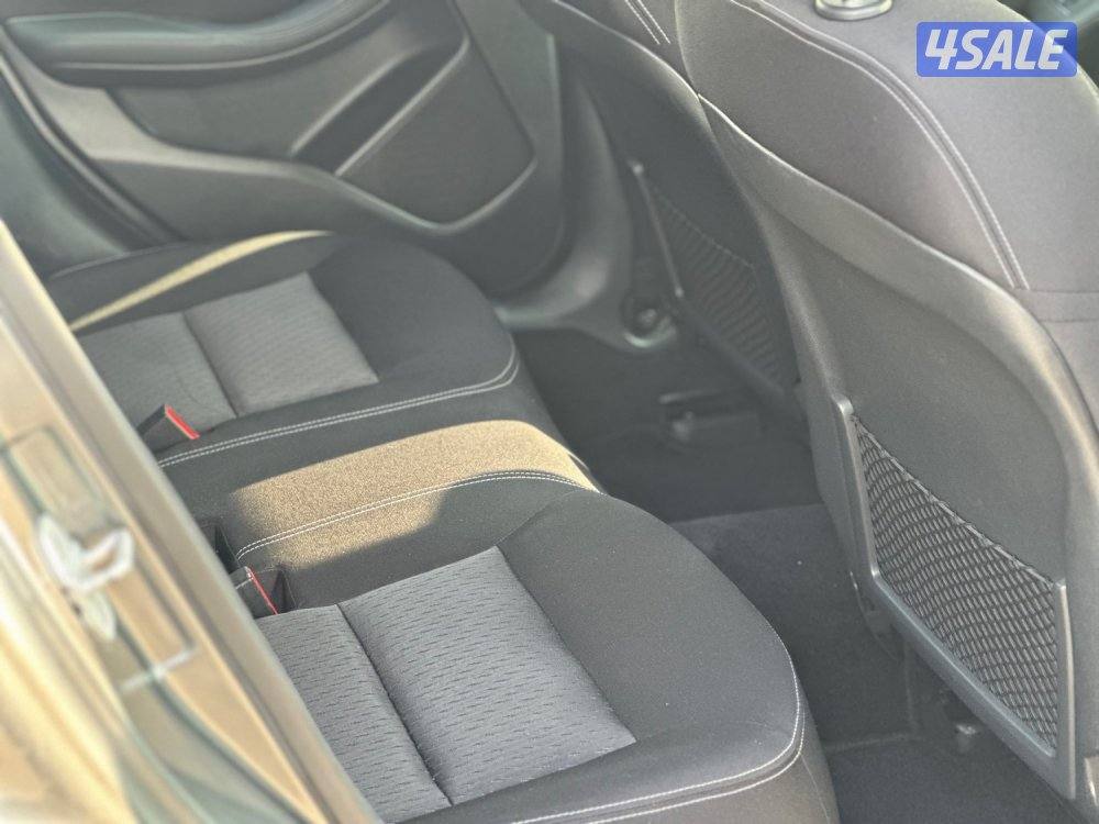 للبيع انفنتي Q30 ماشي ٦٠ الف كيلو5