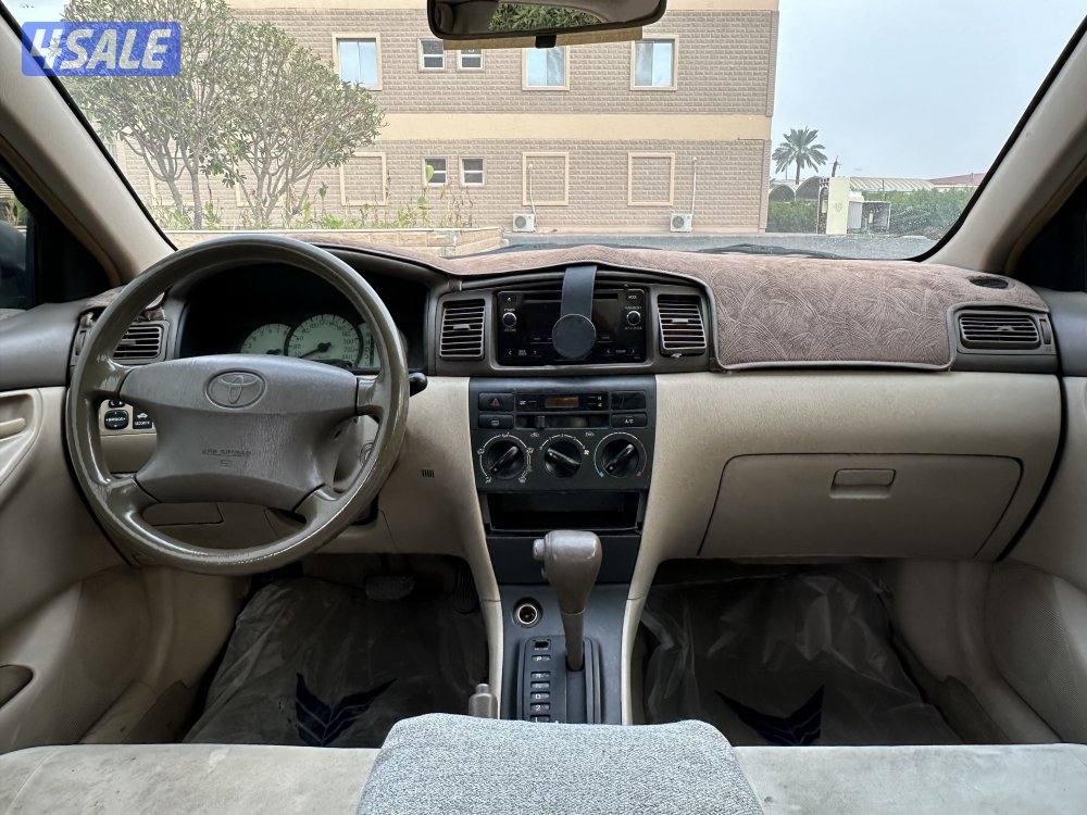 للبيع كورولا موديل 2002 بحالة ممتازة4