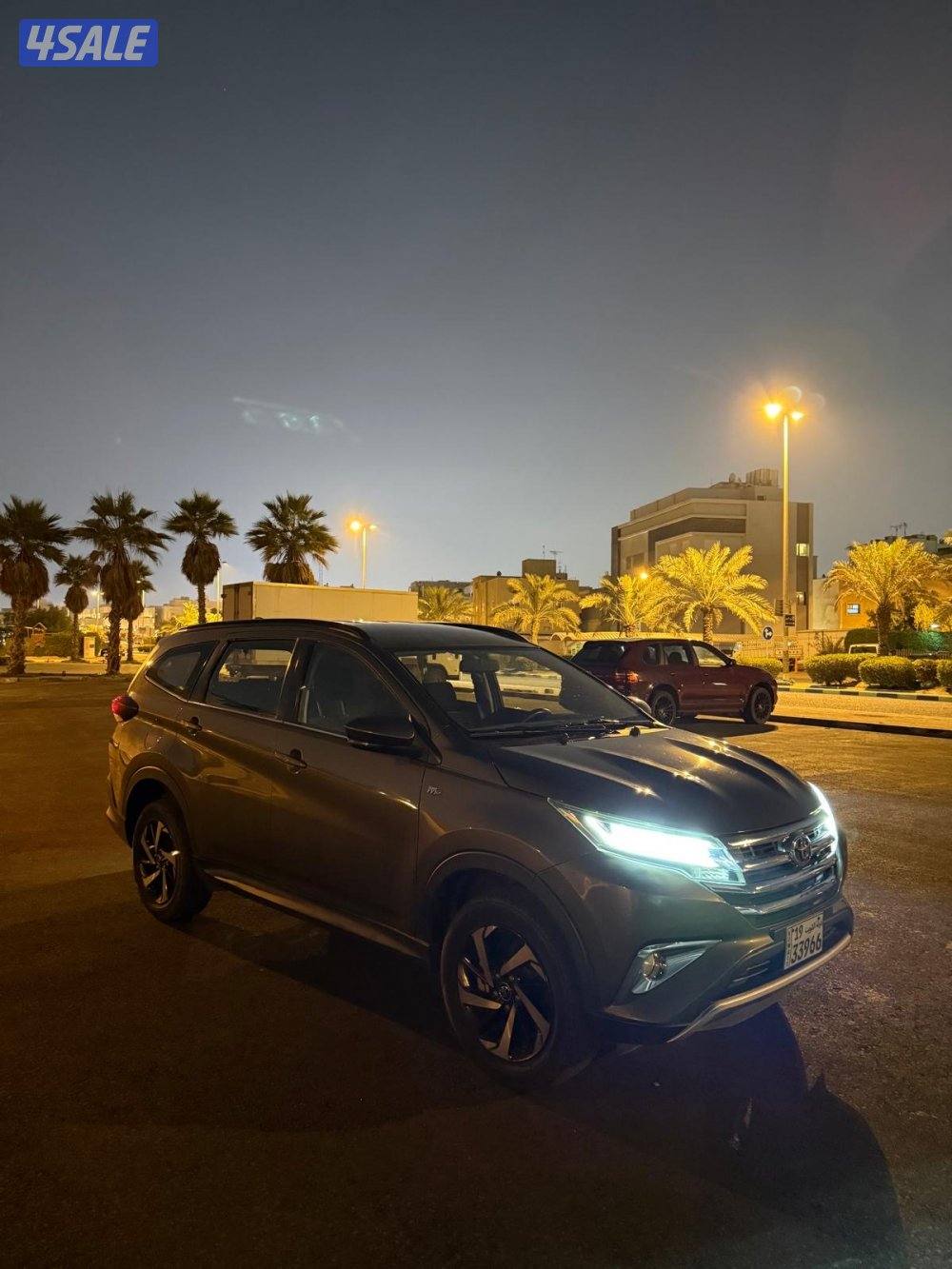 للبيع تيوتا رش الساير موديل 2020 عداد السيارة100 الف بحالة ممتازة0