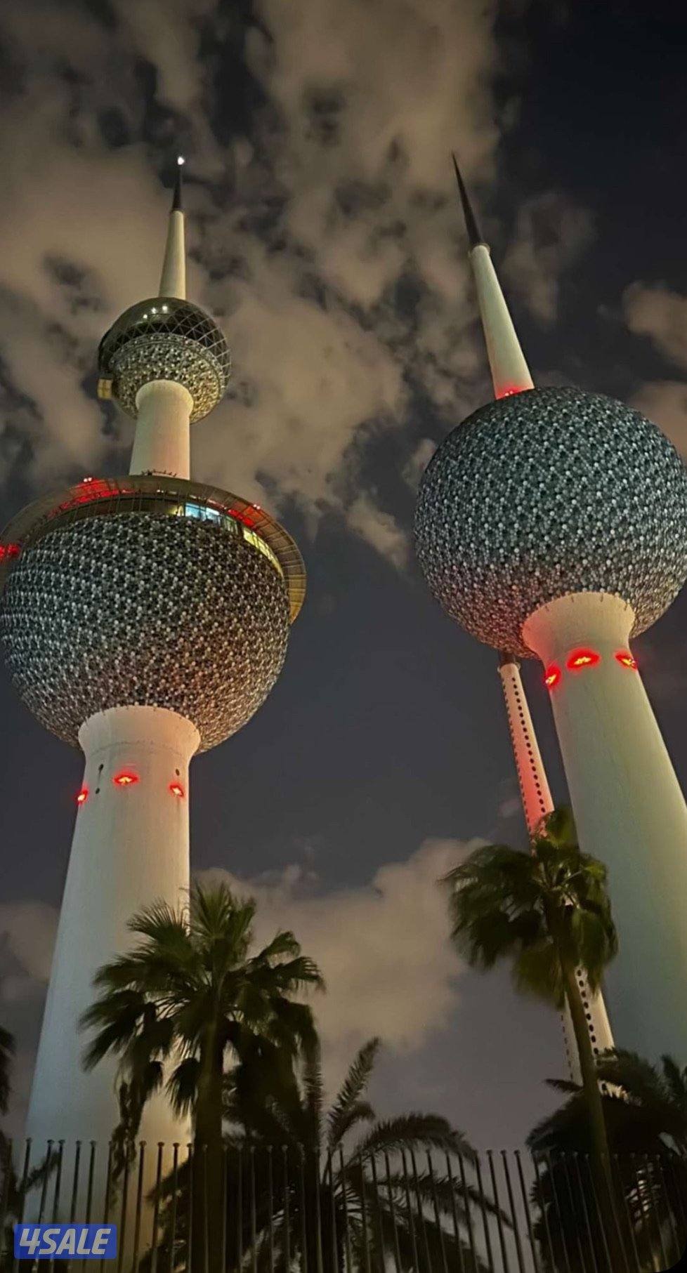 للايجار شقة تتكون من 3 غرف وحمامين ومطبخ وصالة وعدد 2 موقف سياره مظله0