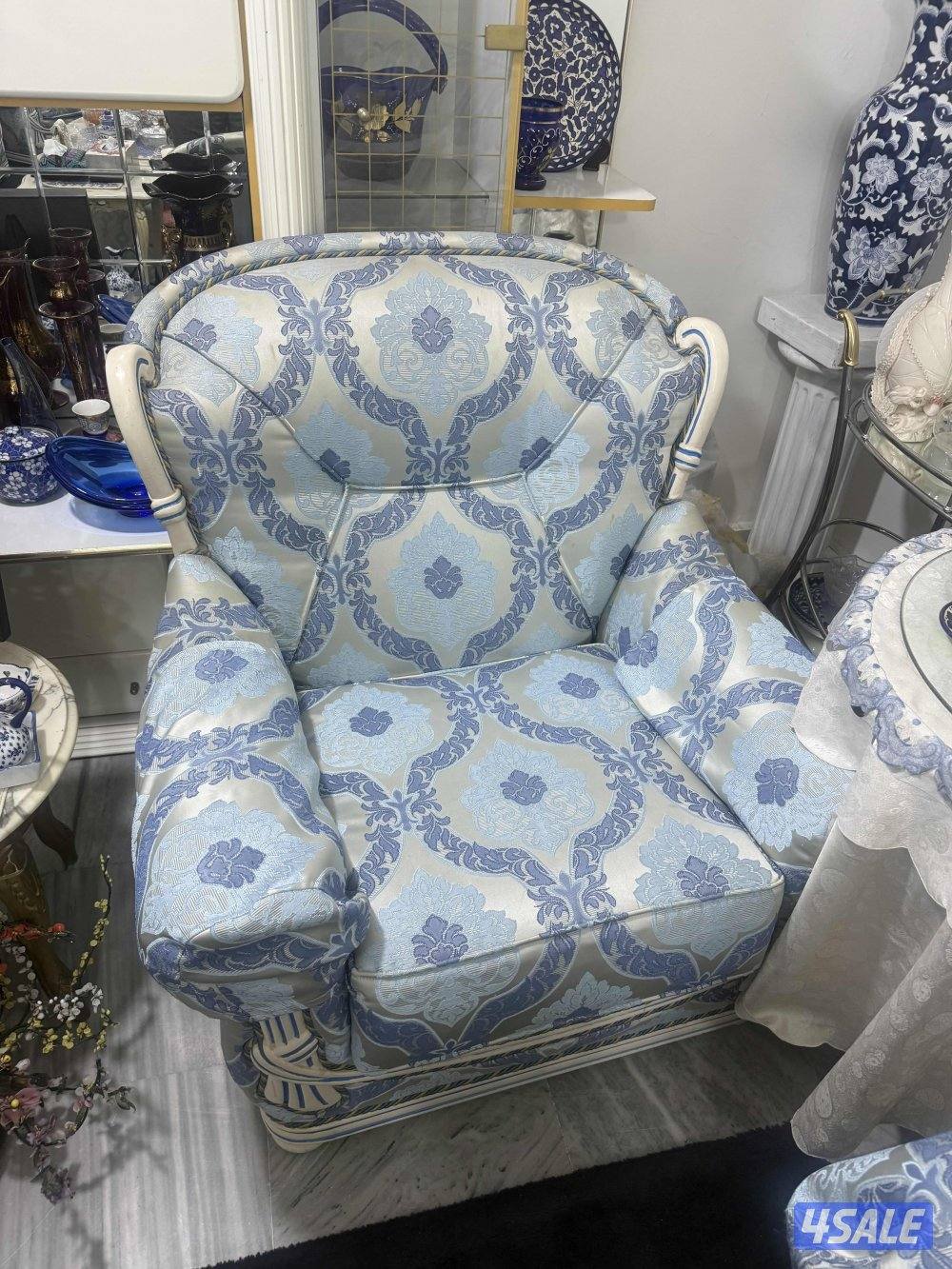 طقم جلوس فاخر متكامل- set living room7