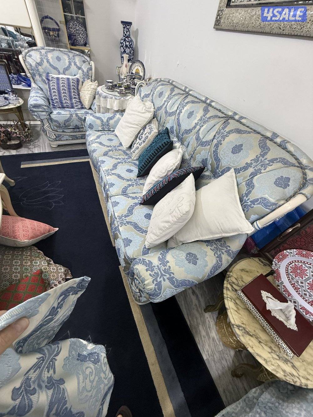 طقم جلوس فاخر متكامل- set living room10