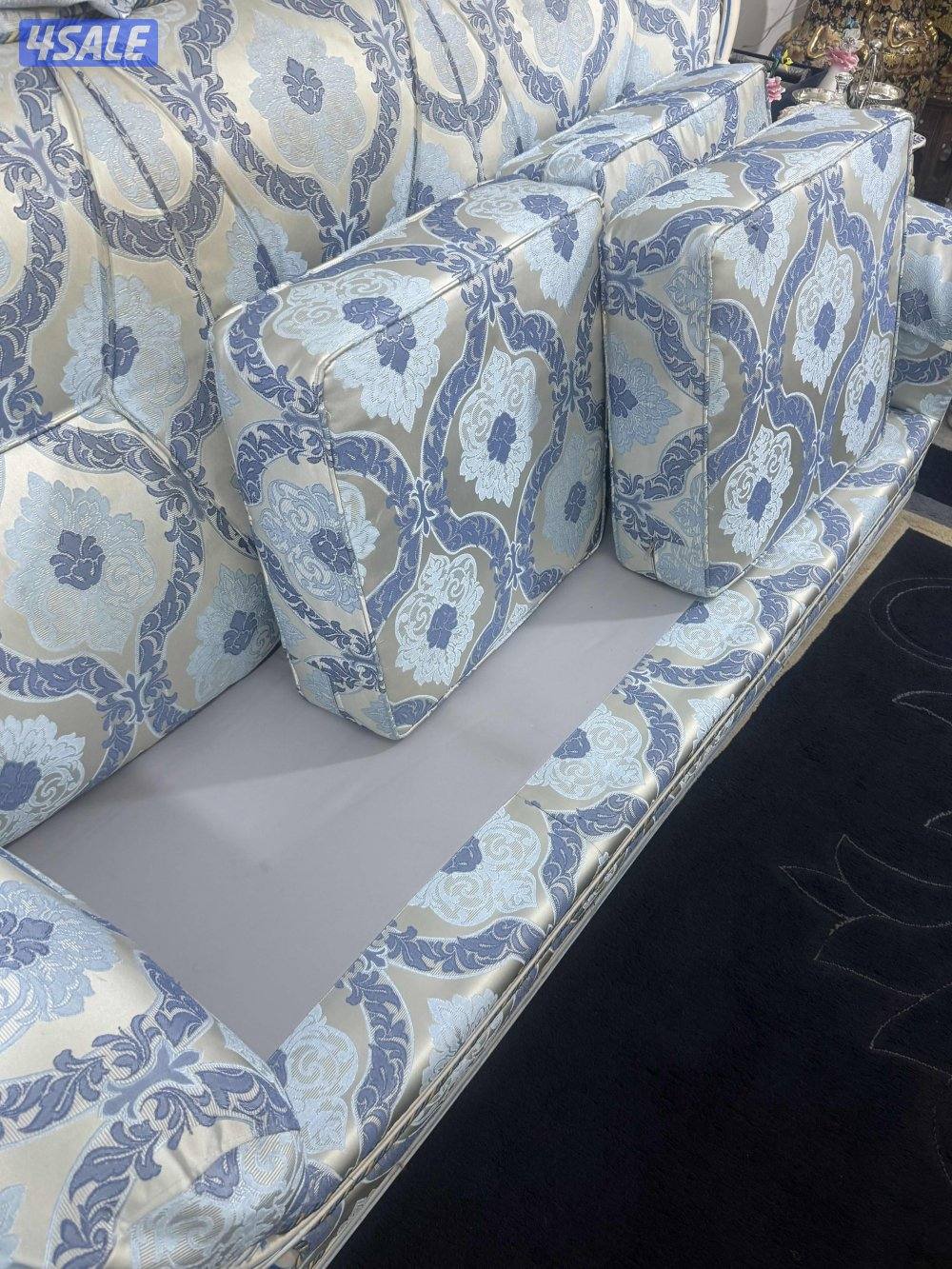 طقم جلوس فاخر متكامل- set living room11