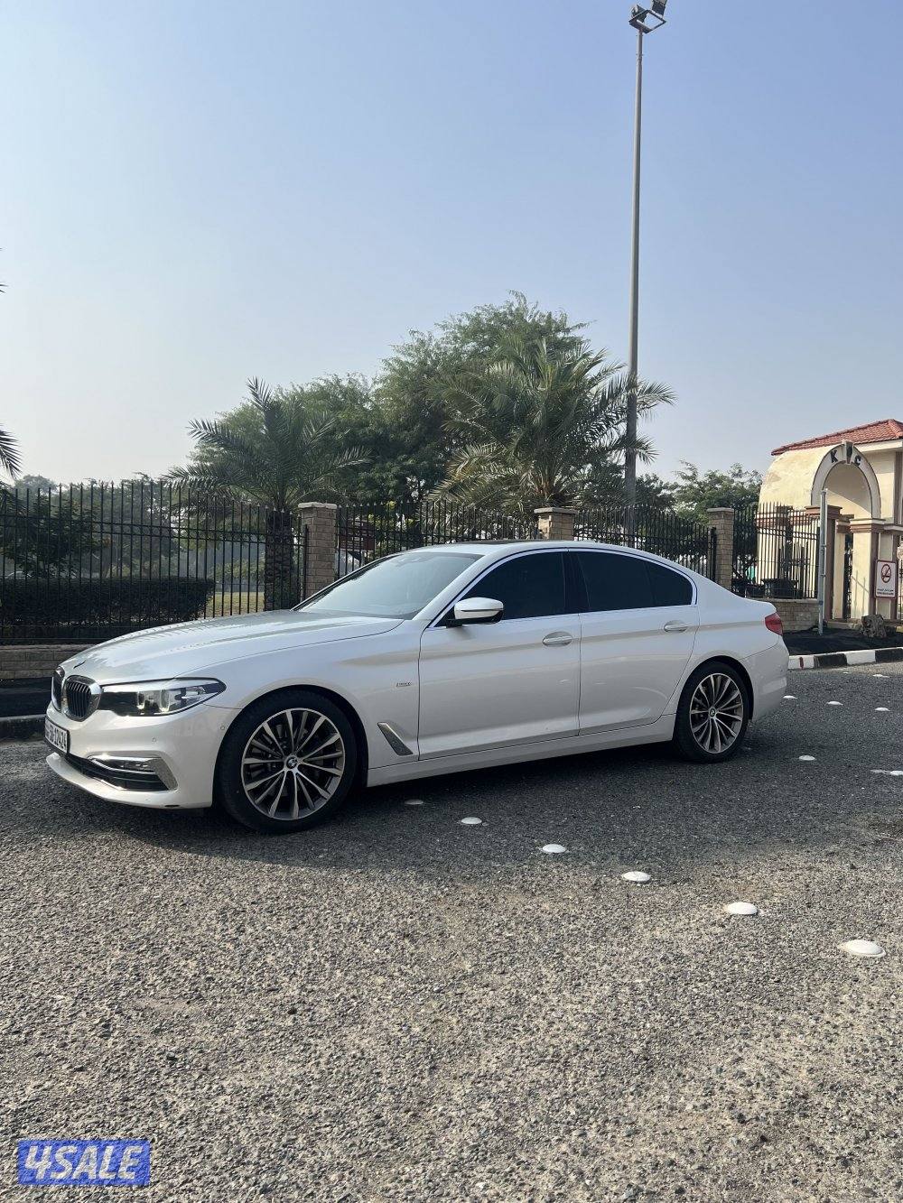 للبيع BMW 530 LUXURY LINE0
