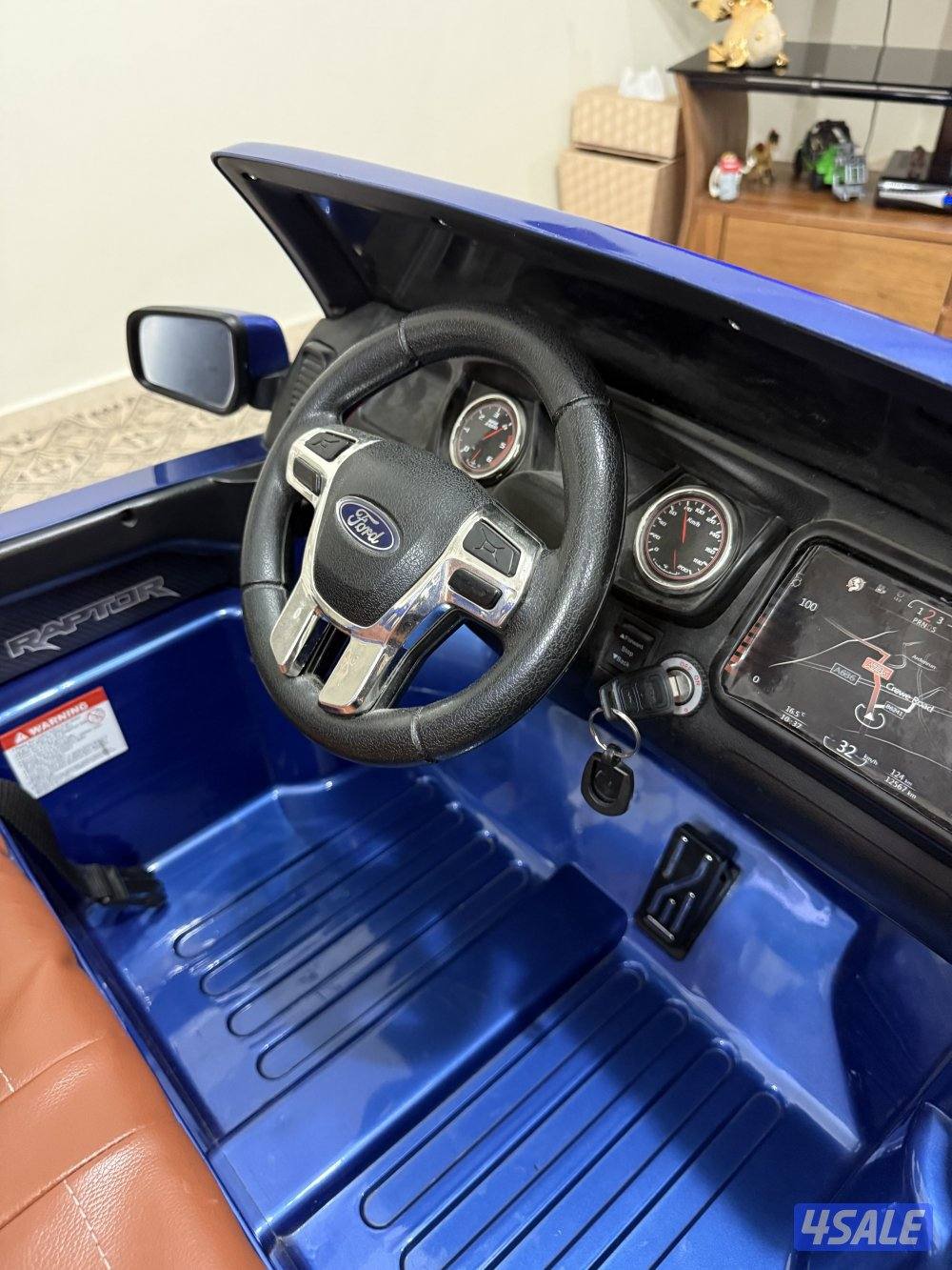 سياره أطفال مستعمل خفيف و نظيف جدا جدا و سياره في حاله ممتاز0