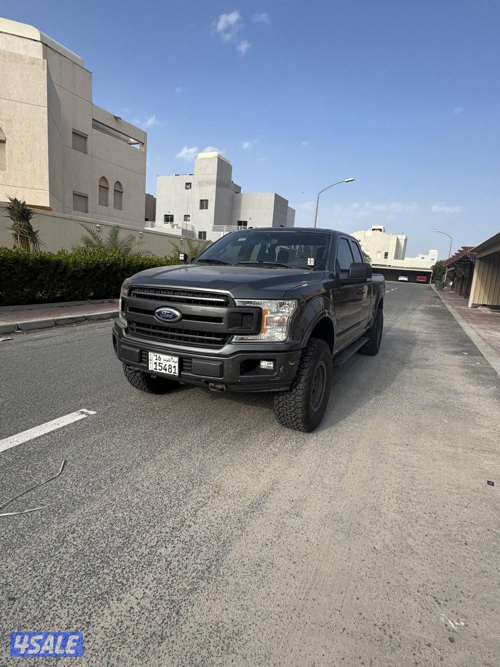 للبيع f150 دبل قير1