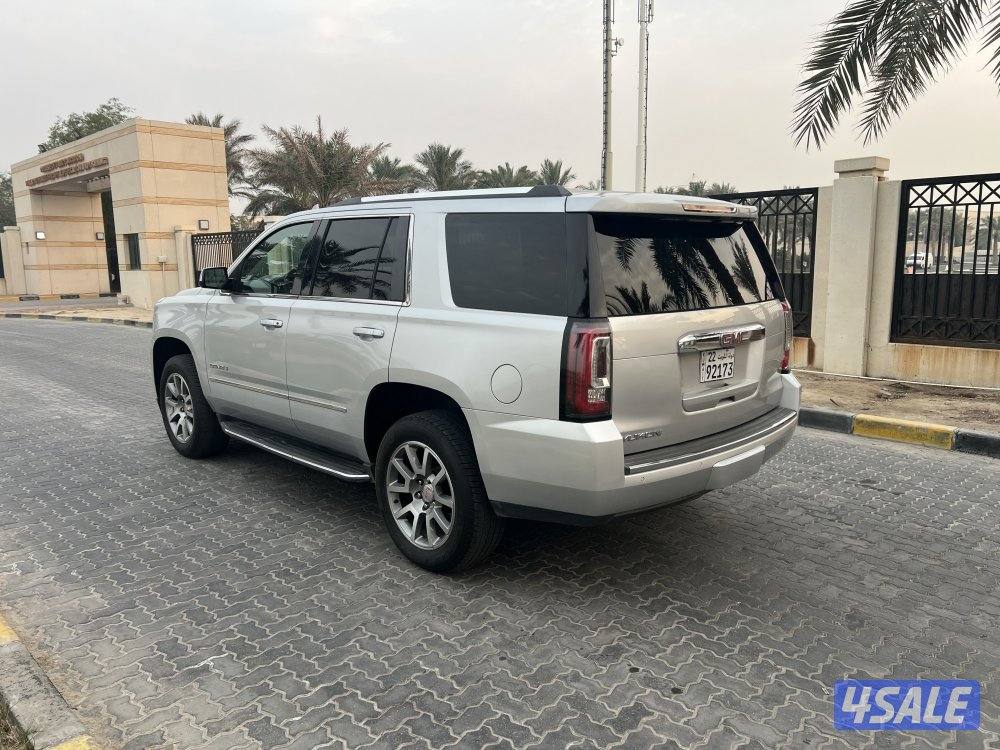 2017GMC Yukon Denali5