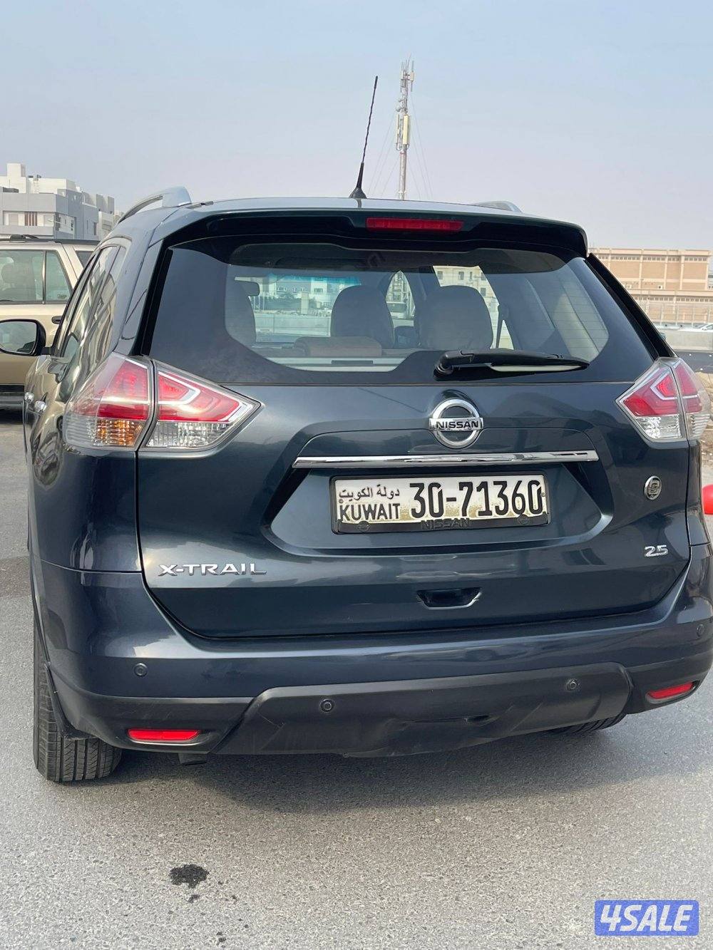 للبيع اكس تريل موديل 2015 جير وماكينة وشاصي شرط الفحص. دبل- سناسر خلفي5