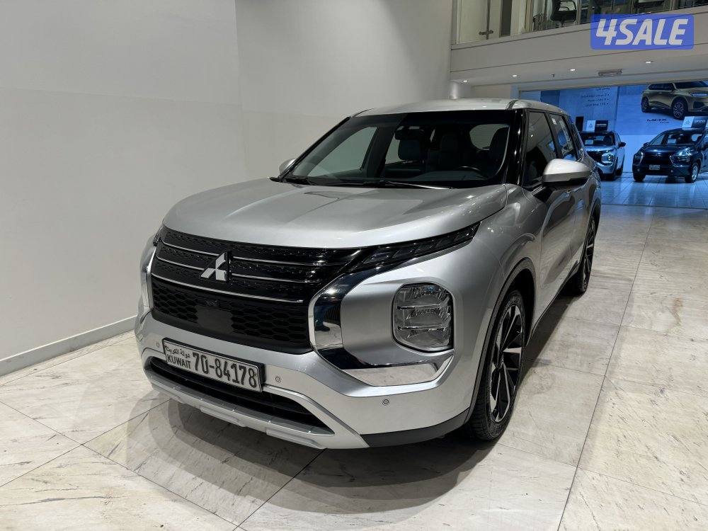 Mitsubishi Outlander2