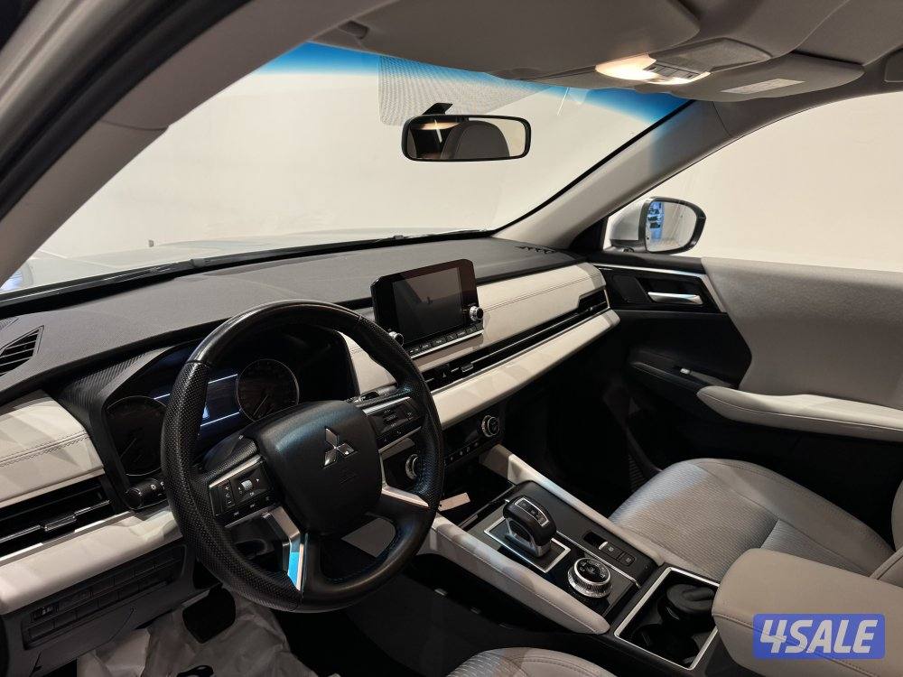 Mitsubishi Outlander6