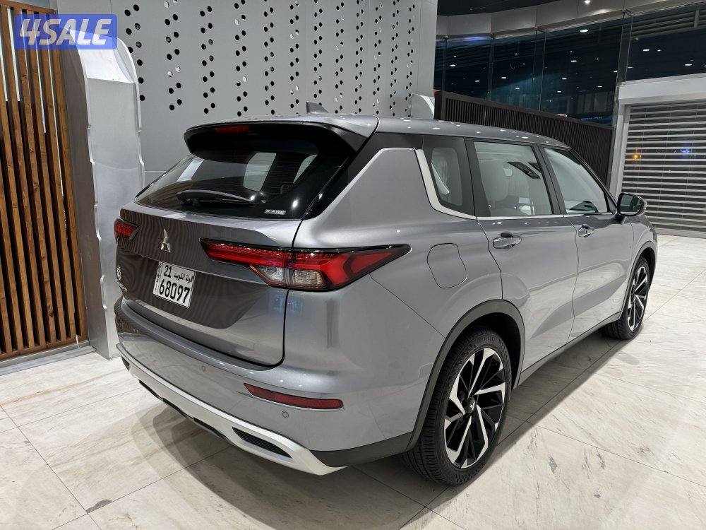 Mitsubishi Outlander3