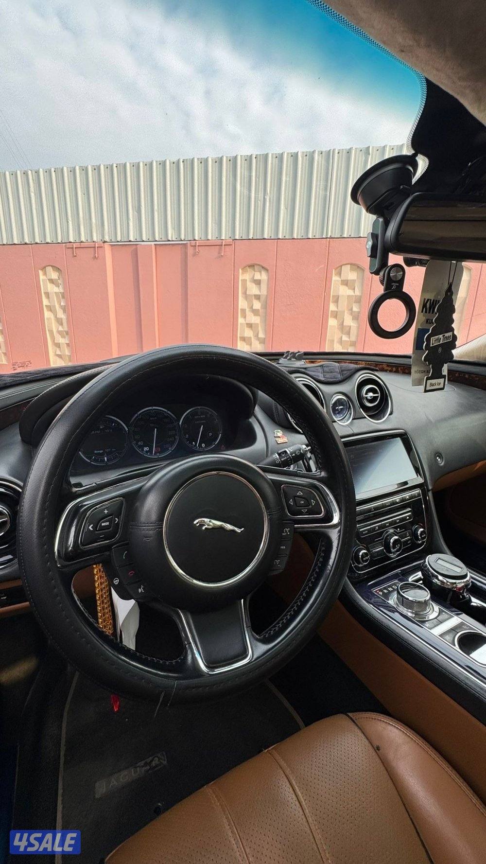 جاكاور مواصفات خاصة9