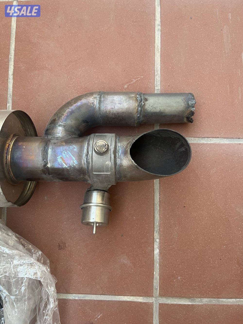 للبيع دبة اكزوز مع ريموت نظيفة جدا1