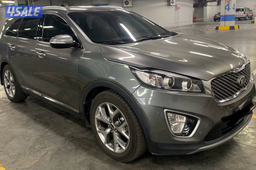 للبيع كيا سورينتو موديل 2016 بحاله الوكاله3