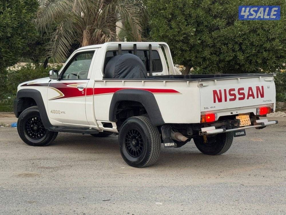 للبيع وانيت سفاري قير عادي شرط الفحص بحاله نادره0