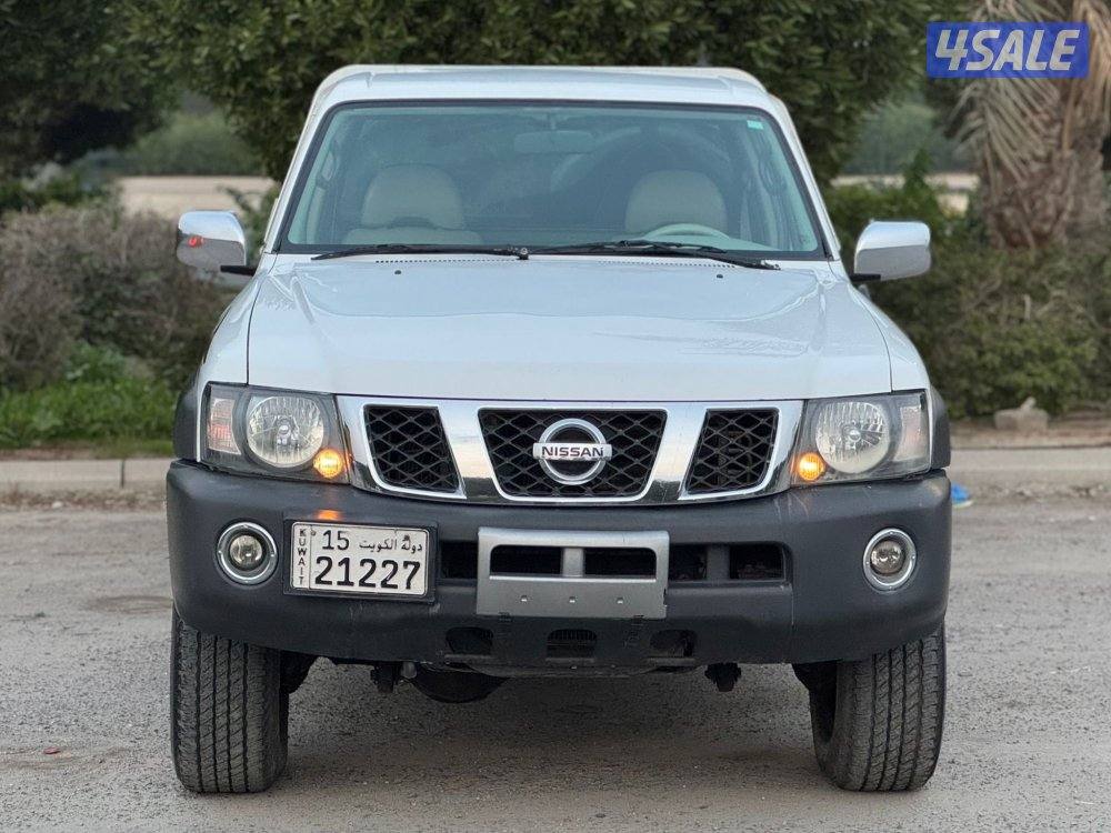 للبيع وانيت سفاري قير عادي شرط الفحص بحاله نادره7