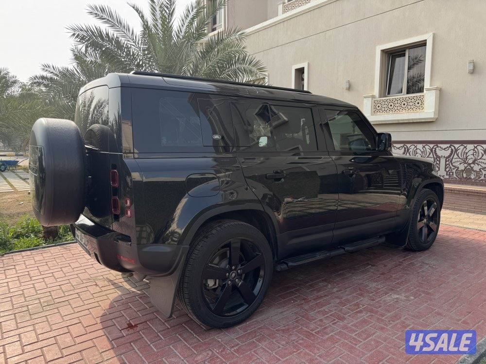 Model 2024 black V61