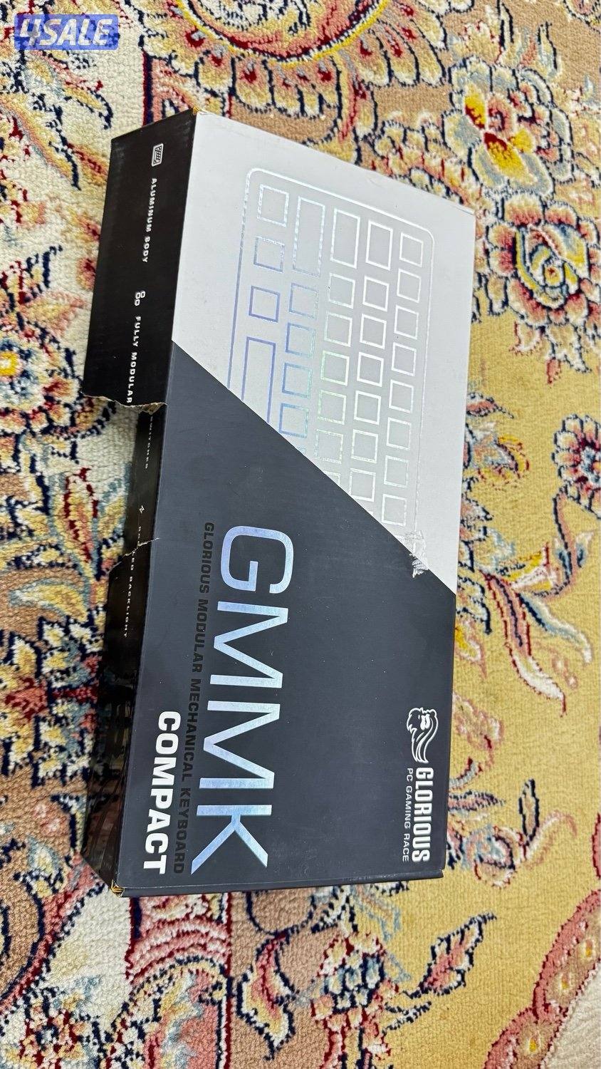 كيبورد قلوريس جديد استعمال مرا واحده ونضيف على السوم1