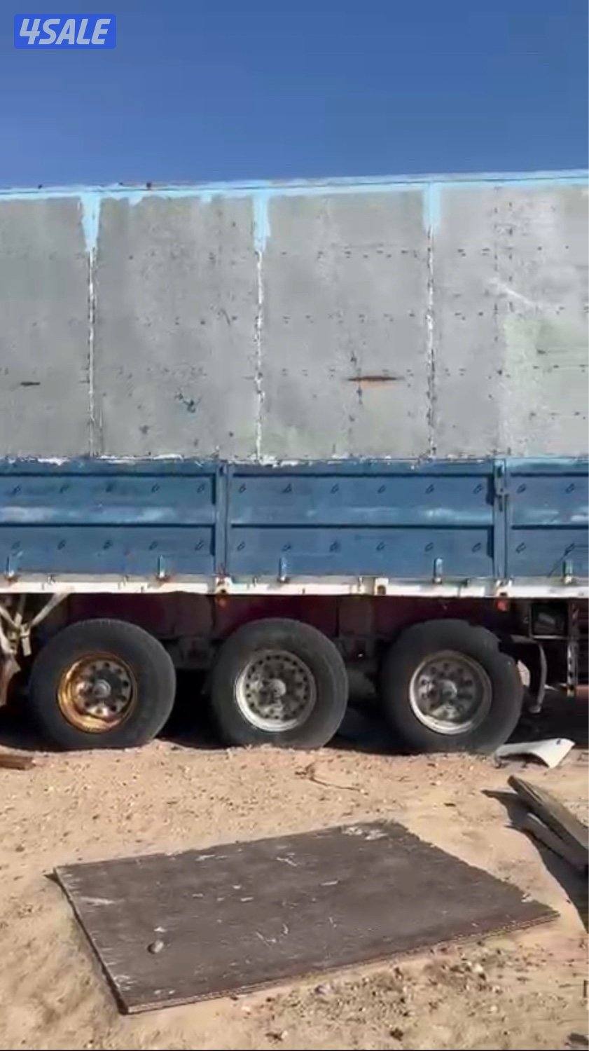 للبيع مقطوره صندوق مقفل0