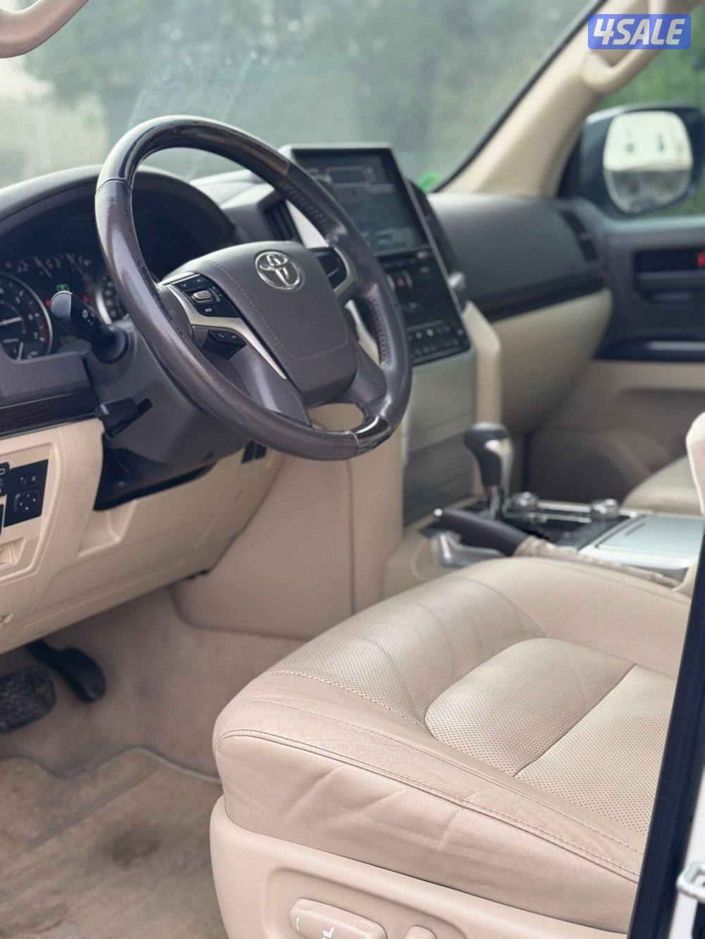 لاندكروز 20194