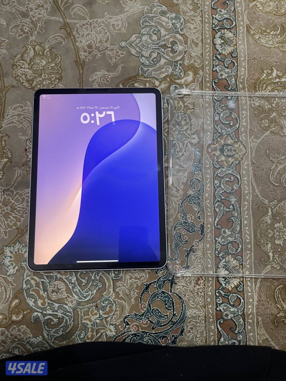 ايباد ابروm2 بوصه 11 قيقا128 مو مبدل شي2