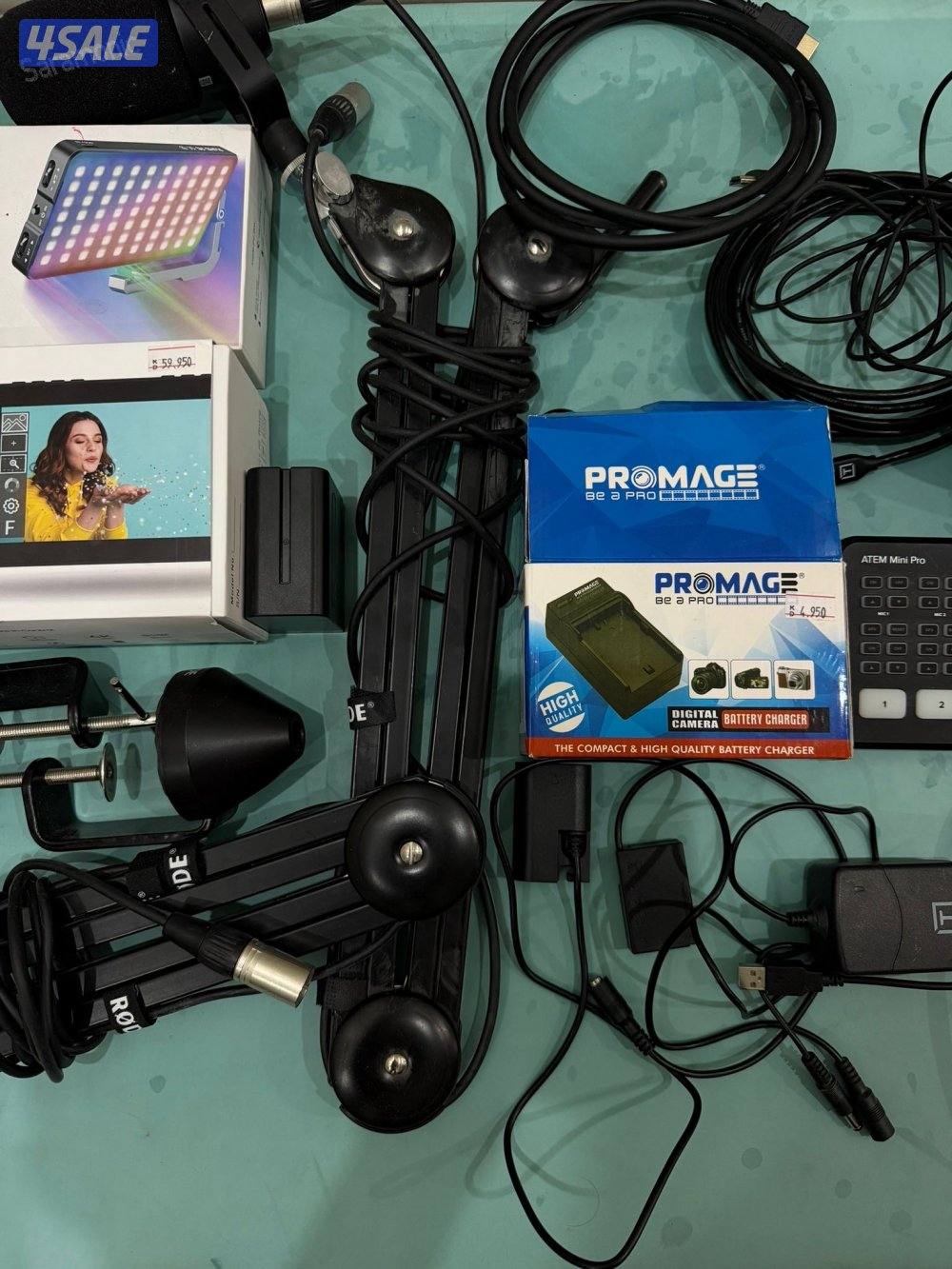 عدة بودكاست  كاملة مع ملحقات اضائة جودكس وفيسكو8