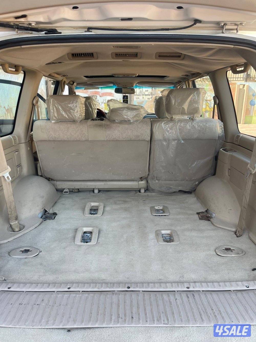 للبيع لاند كروزر موديل 2004  قير عادي اساس9