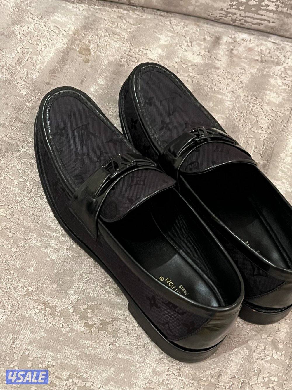 جوتي lv الاصلي مقاس ٤٥2