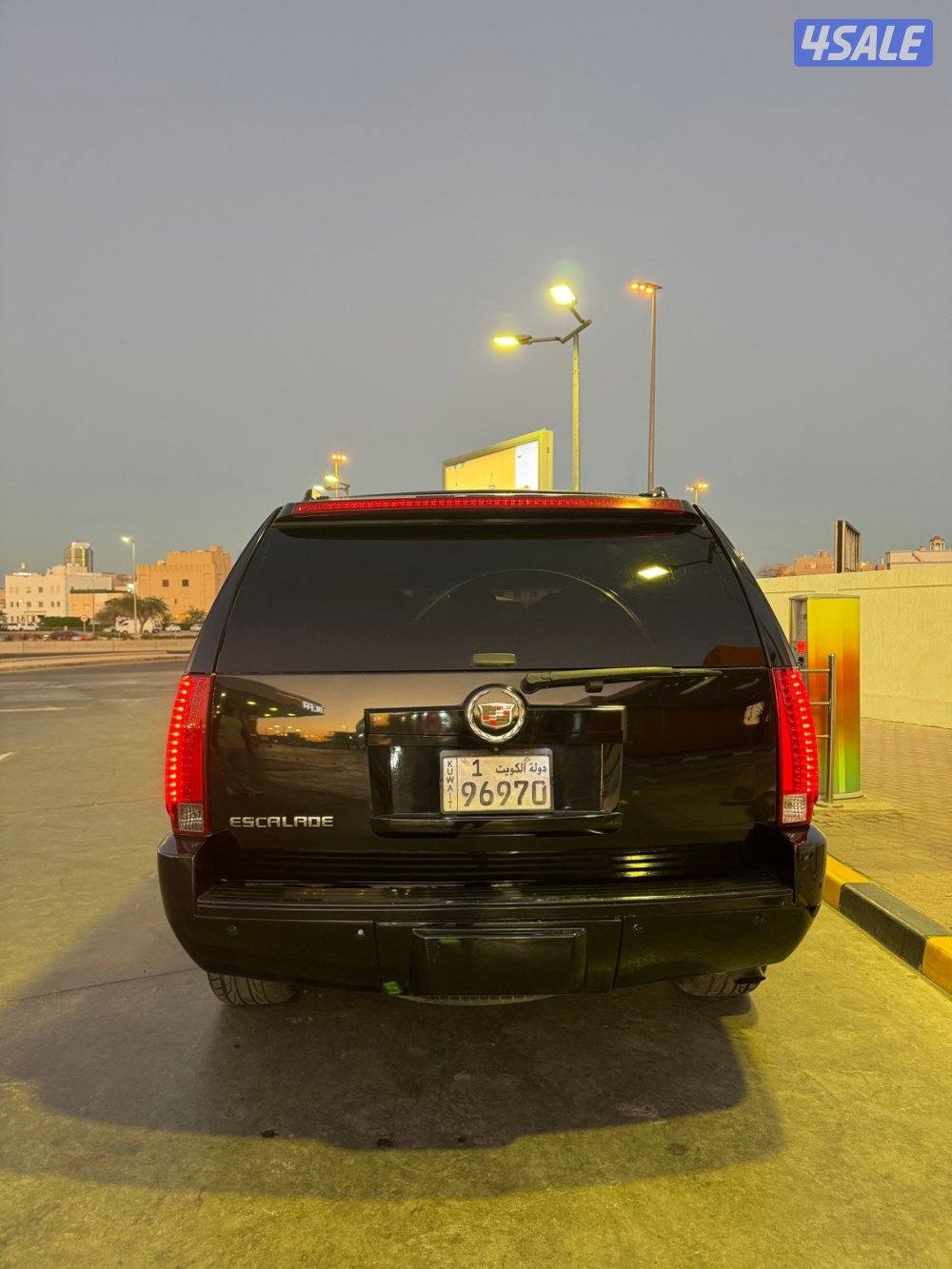 للبيع اعلى سعر اسكاليد ٢٠٠٧ ماشي ٢٥٥3