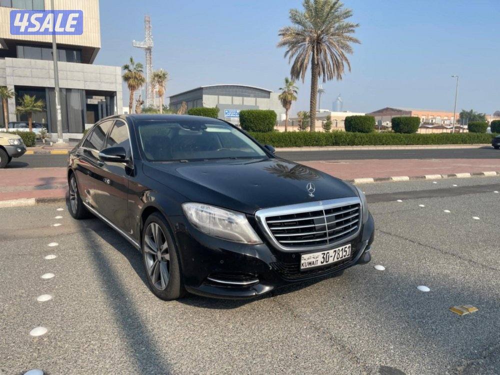 للبيع مرسيدس s550 موديل 2014 عداد 250 الف 8 سلندر اللون اسود 
والداخلي0